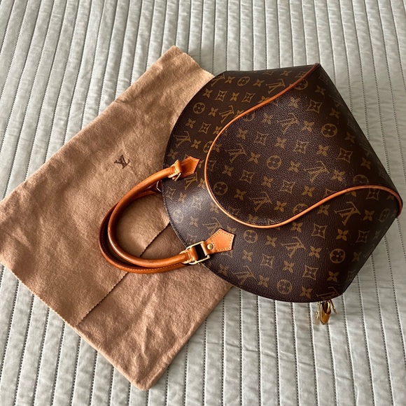 Louis Vuitton Ellipse monogram coated canvas bag with leather trims - Picture 12 of 15